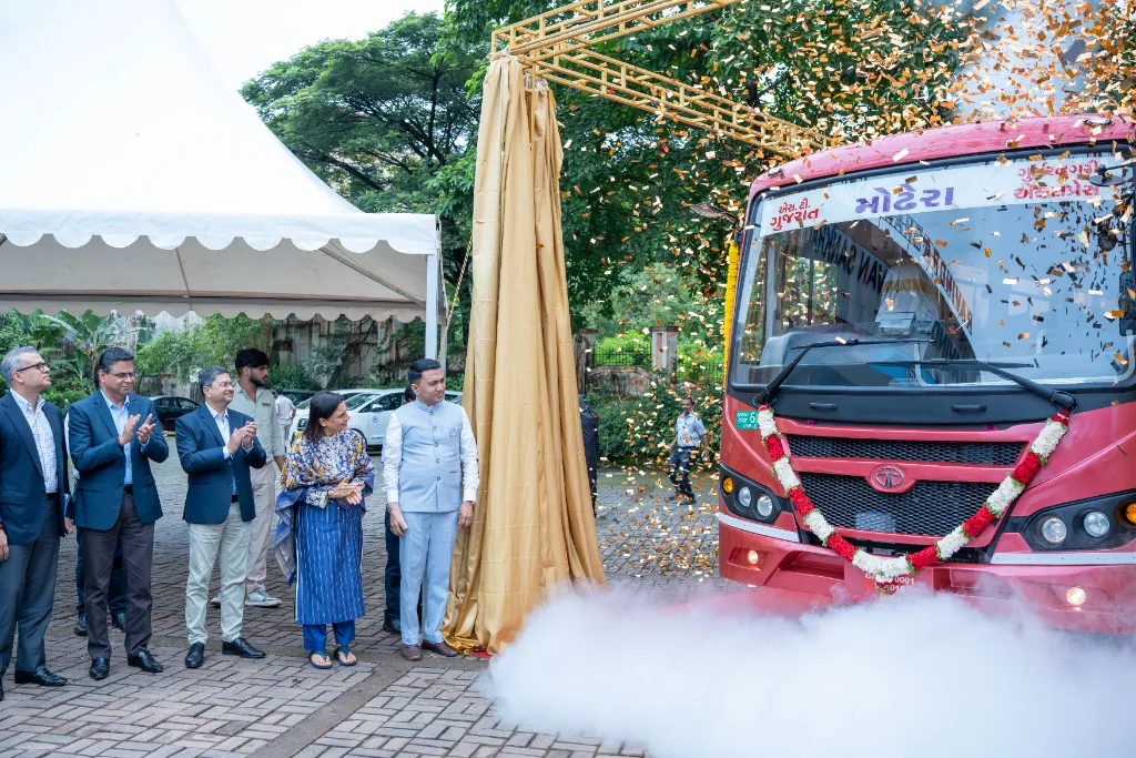 September 17 100,000 Buses Celebration (1)